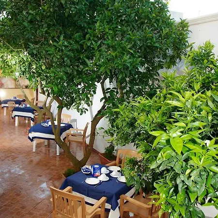 Salento Terra Maris 코쿠몰라